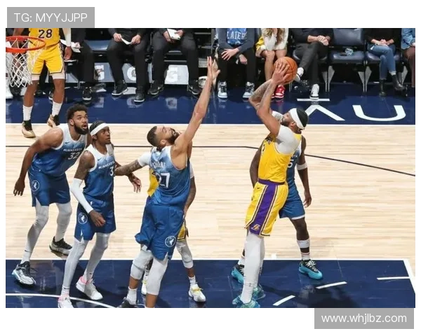 詹姆斯带领湖人力克勇士，浓眉砍下30分展现统治力